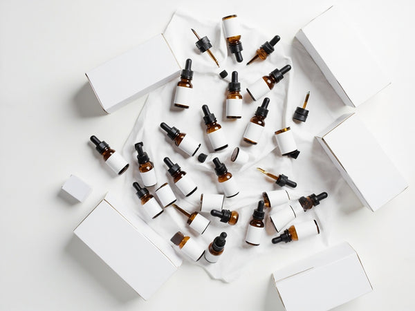 Multiple amber CBD dropper bottles for UK wholesale guide